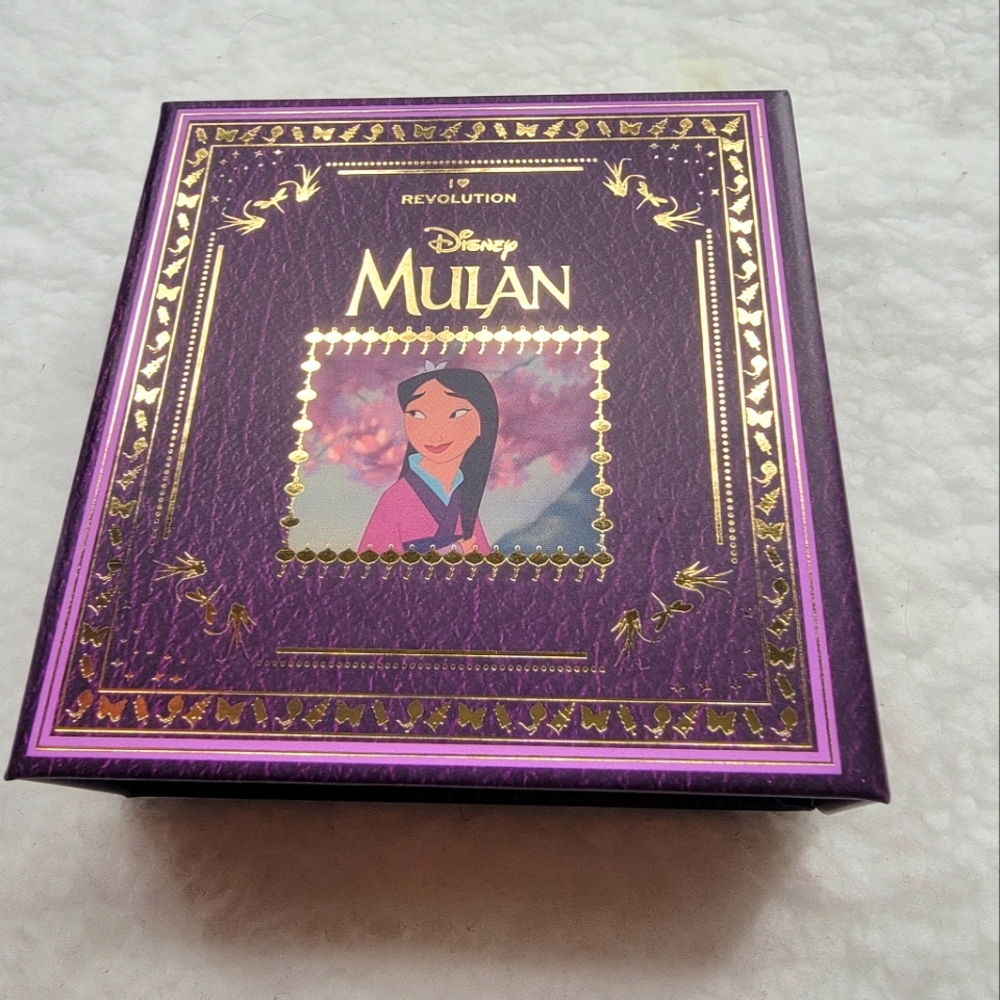 ⏬️CLEARANCE 💥EXCLUSIVE LIMITED EDITION Revolution Mulan Setting Powder! - Picture 4 of 7